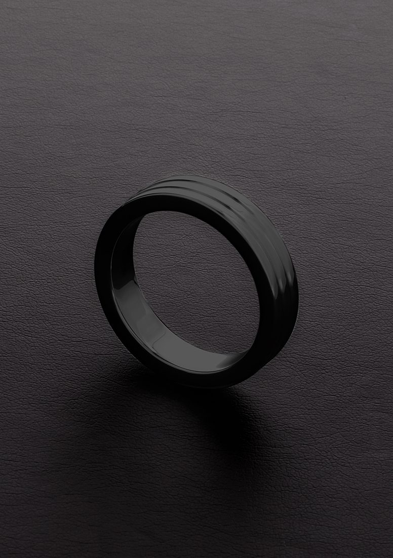 Péniszgyűrű Kokring:Arany Fekete Bordázott C-Gyűrű (10x40mm)